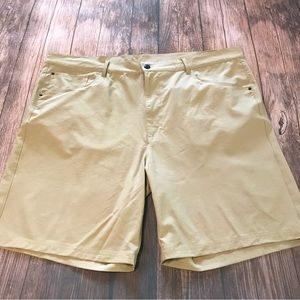 Southern Marsh Performance Shorts Size 40